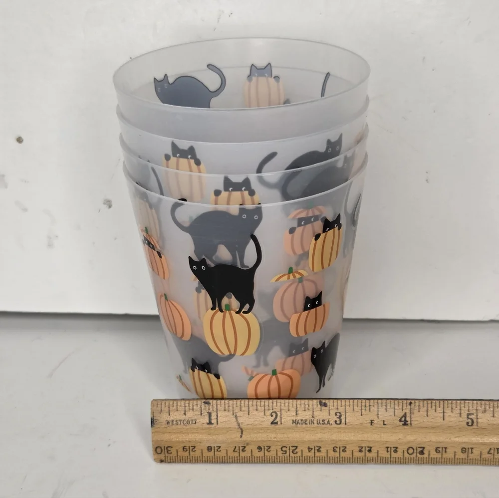 Black‎ Cat and Pumpkin Themed Halloween Plastic Drinking Cup Set